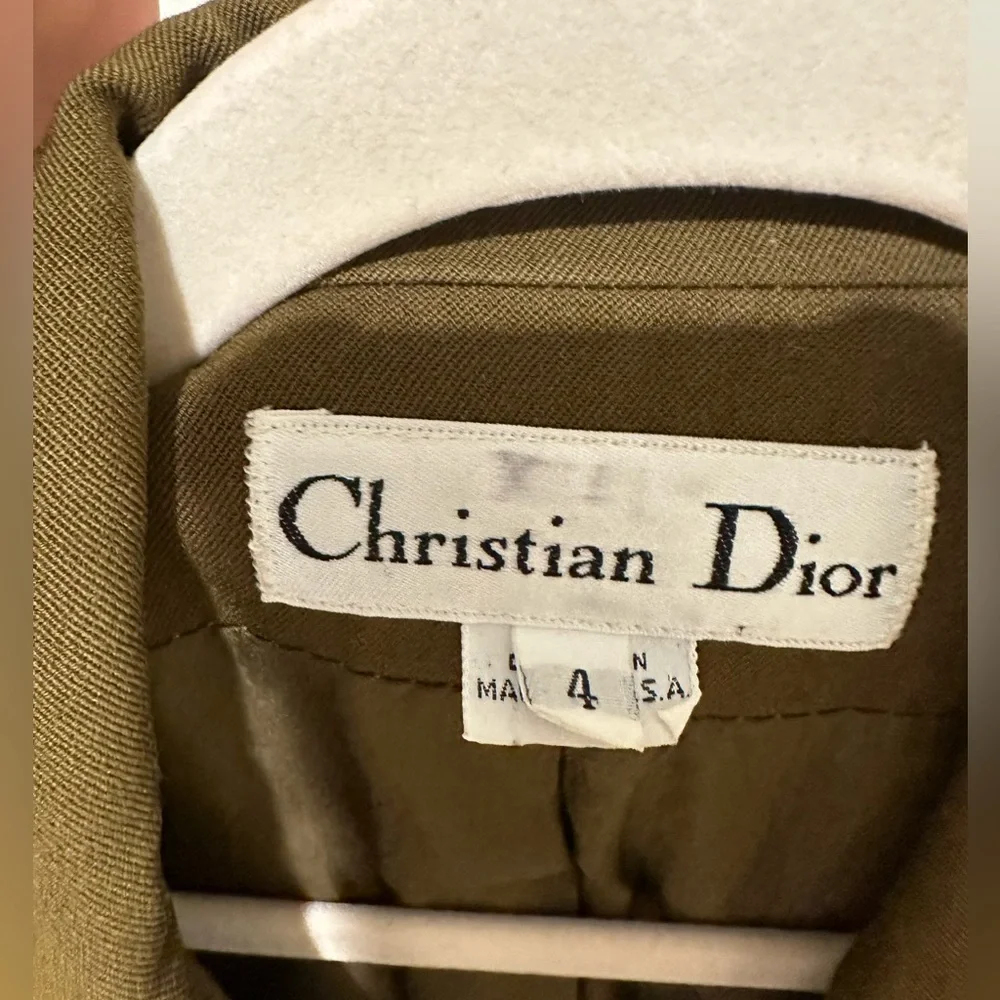 VINTAGE Dior green blazer with structured shoulders